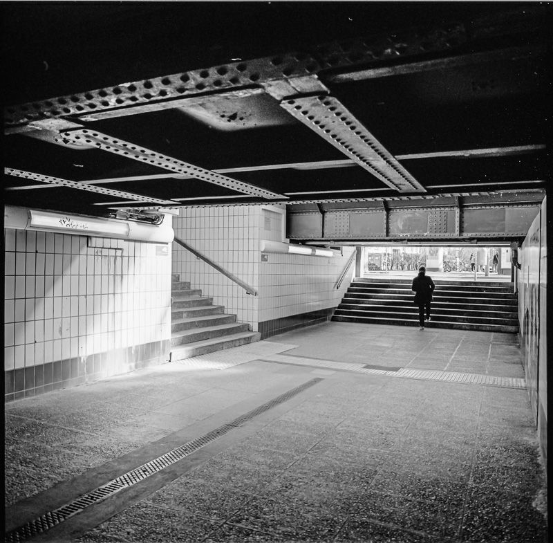 S_ABeetz_200322_Berlin_mamiya6_Acros100_200322_03.jpg