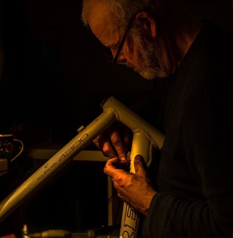 martin_with_a_nect_bike_8100435.jpg
