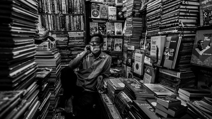 KhanBW_02.jpg