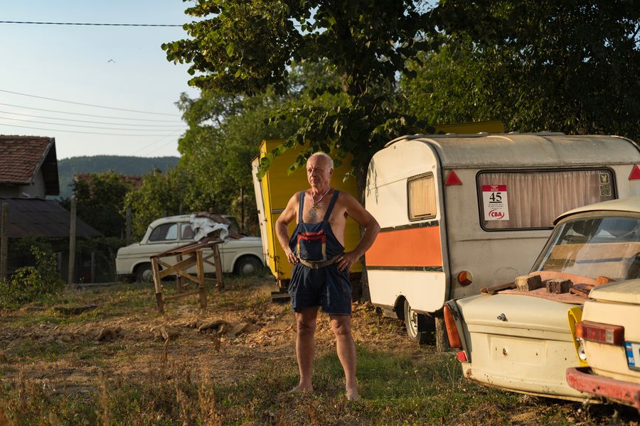 From the series “La comunidad del Trabant” by Sandro Aguilar.jpg