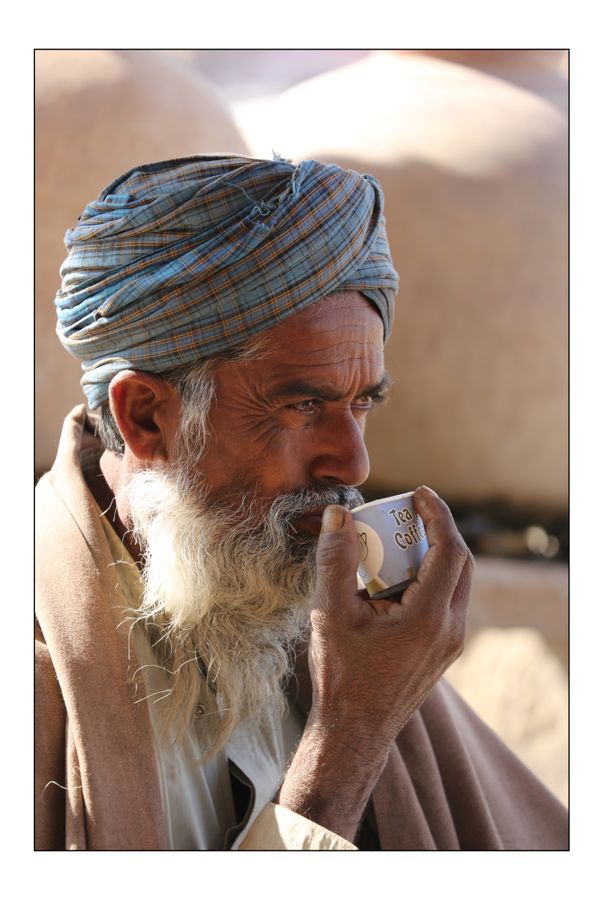 INDIA2 61X91.jpg